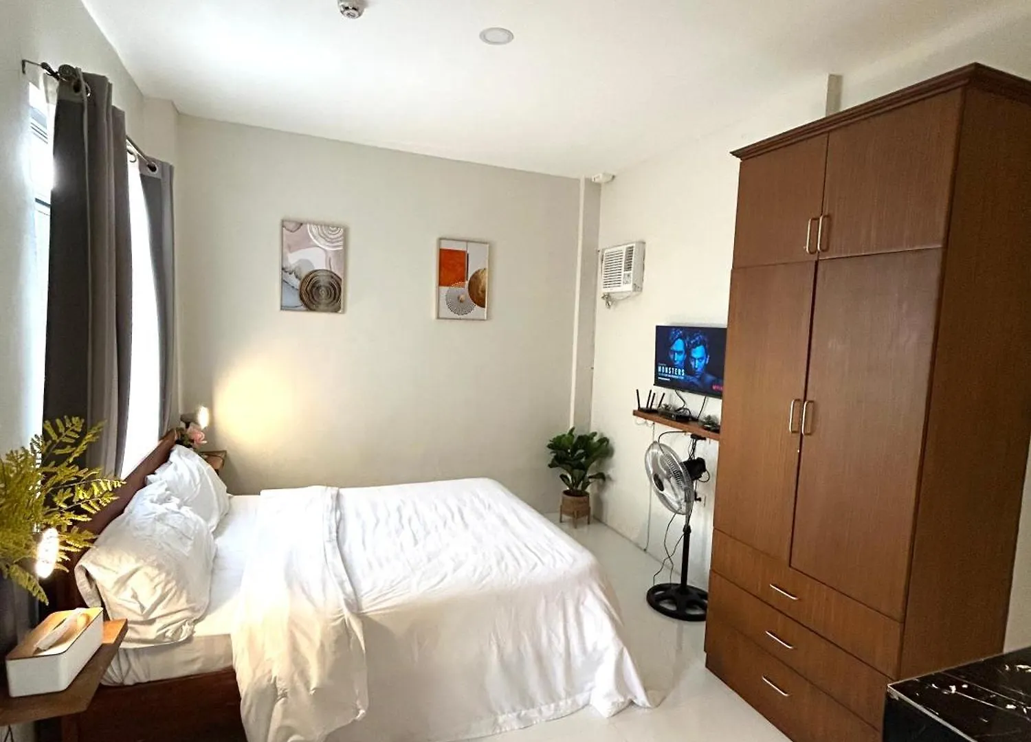 Henry Residences Apartment Close To Sm, Walking St, Airport Angeles